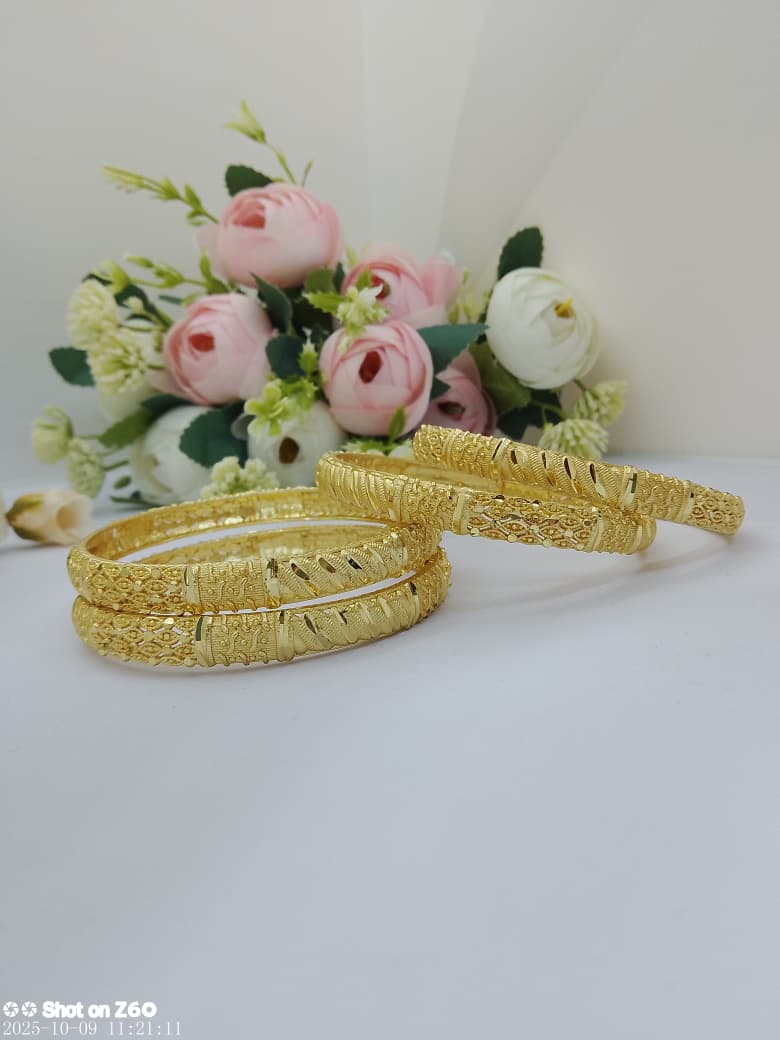 Topmixo Golden Aura Bracelet